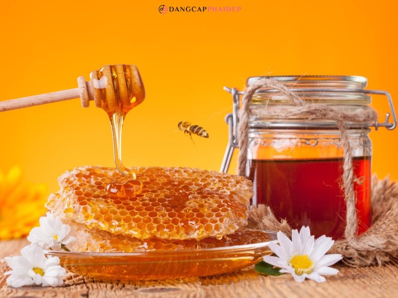 Mật ong là thực phẩm bổ sung collagen hiệu quả nhất.