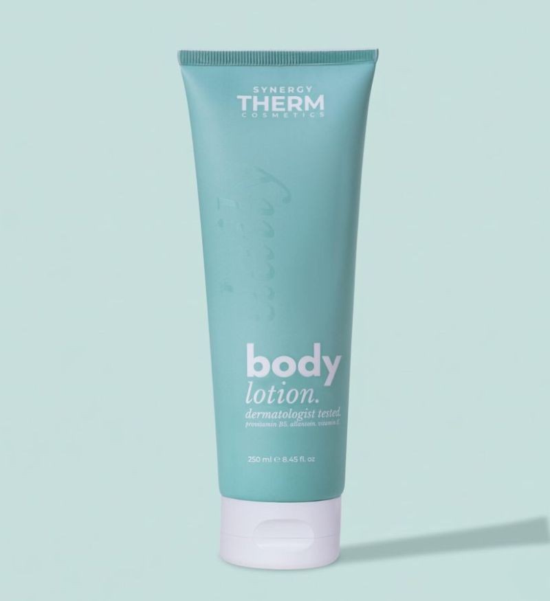 Sữa dưỡng thể cấp ẩm không bết dính giúp da mềm mịn & dễ chịu Synergy Therm Daily Body Lotion 250ml - ST34