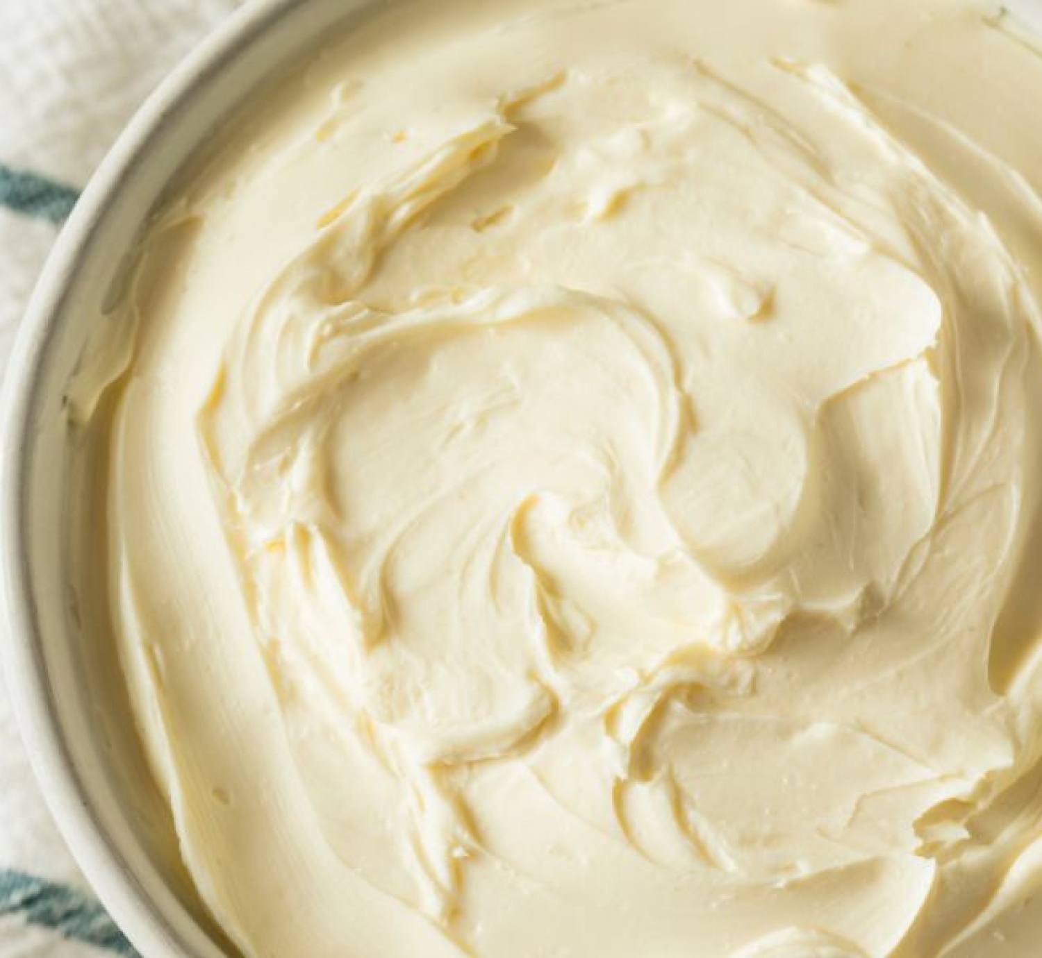 Tuyệt đối không dùng kem trộn trắng da mặt bằng thuốc tây
