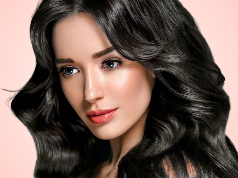 Sử dụng dầu gội hà thủ ô đúng cách để có mái tóc suôn mượt