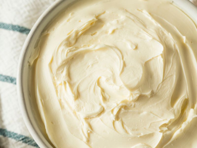 Làm kem trộn trắng da bằng thuốc tây: Hậu quả bạn cần biết