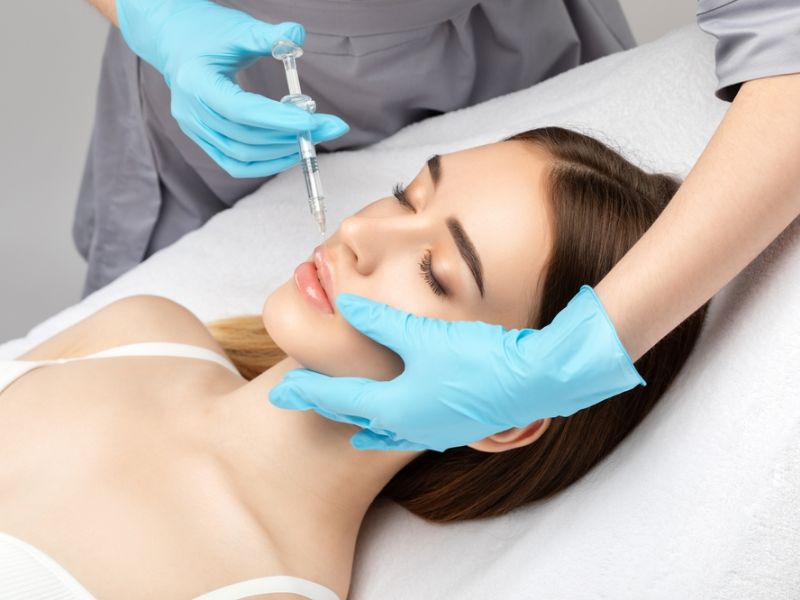 Quyết định tiêm filler má phụ thuộc vào nhu cầu và điều kiện kinh tế của mỗi cá nhân 